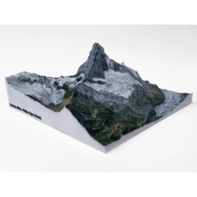 Matterhorn 4478 m • Walliser Alpen, Zwitserland Matterhorn 4478 m • Walliser Alpen, Zwitserland